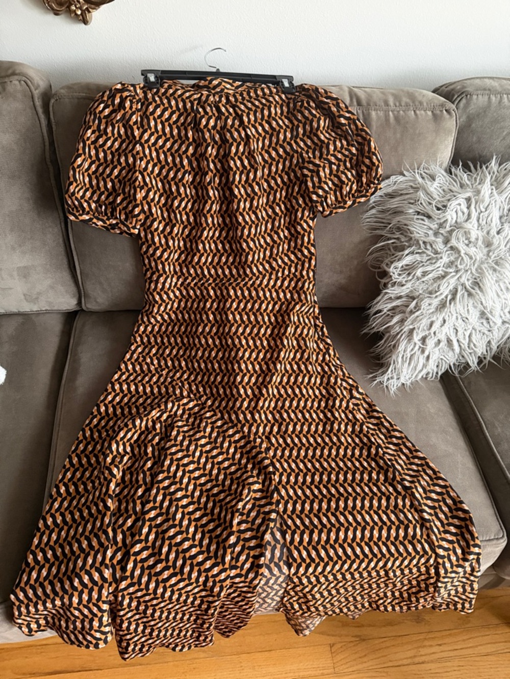 Who What Wear Black and Orange Geometric Puff Sleeve Midi Dress
